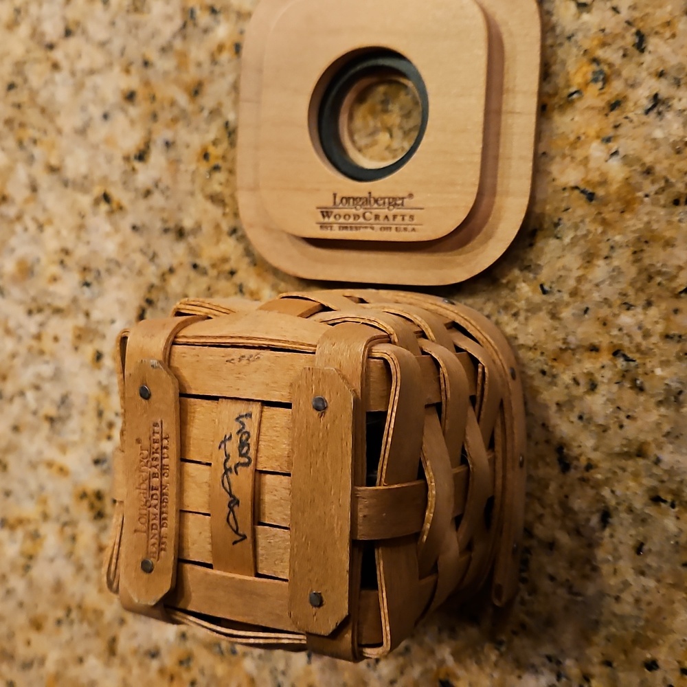Longaberger Baskets - Picture 8 of 10
